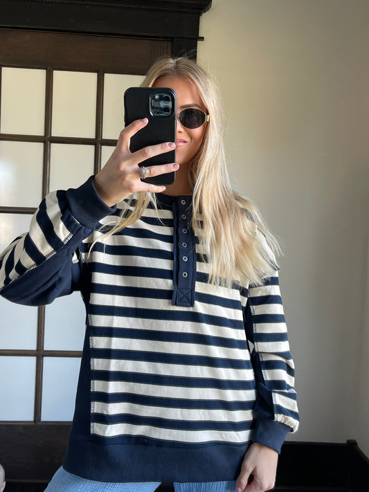 Contrast Panel Henley - Navy + Cream
